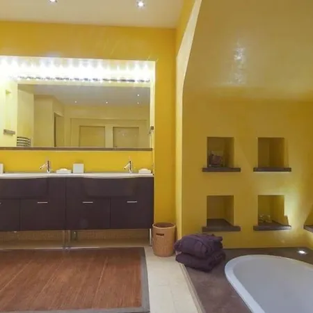 Stanica Private Pool Villa *